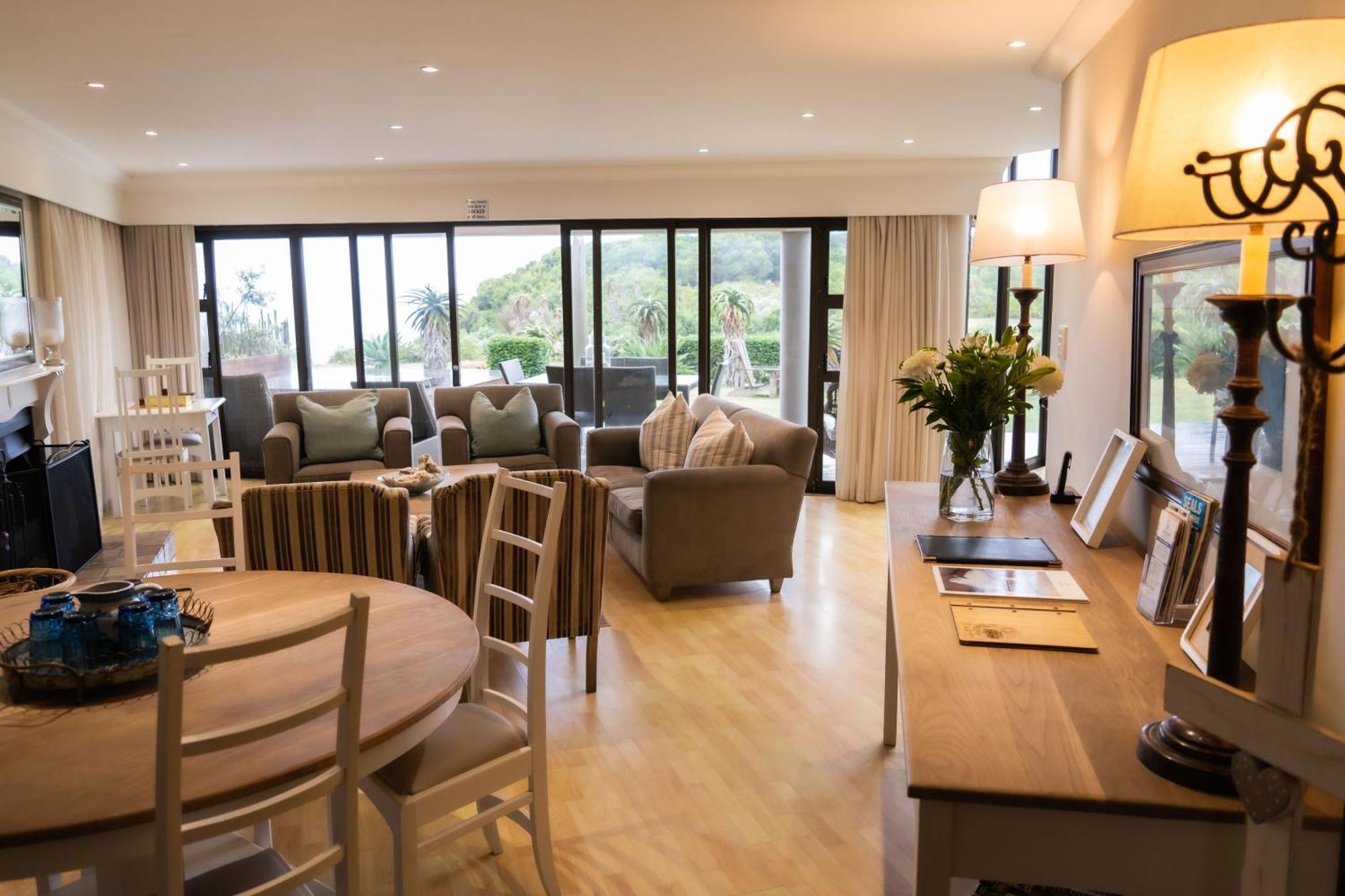 Supertubes Guesthouse Jeffreys Bay Exterior photo
